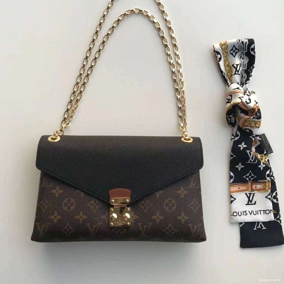 Affordable Louis PALLAS Vuitton CHAIN 0818